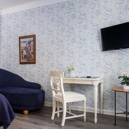 Hotel Vaennaes Vannas ภายนอก รูปภาพ