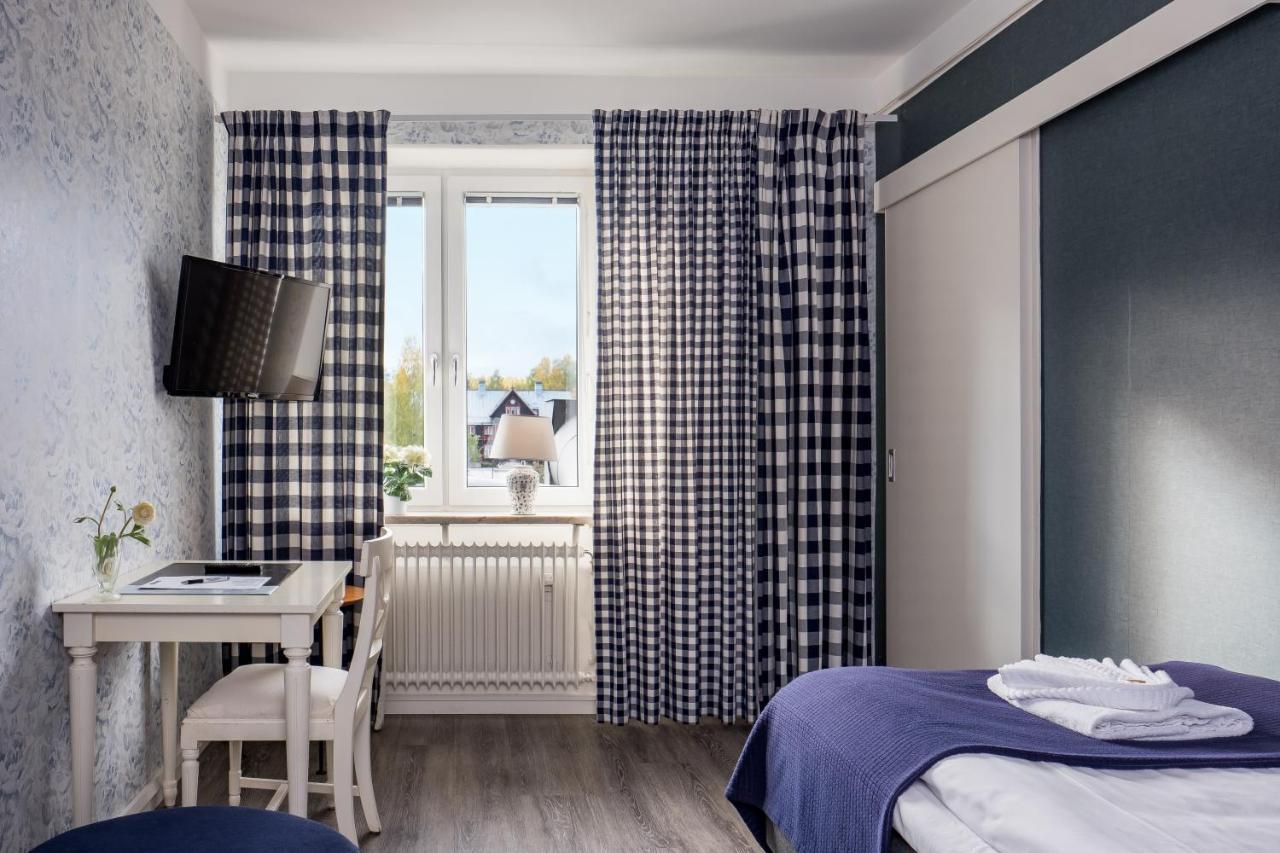 Hotel Vaennaes Vannas ภายนอก รูปภาพ